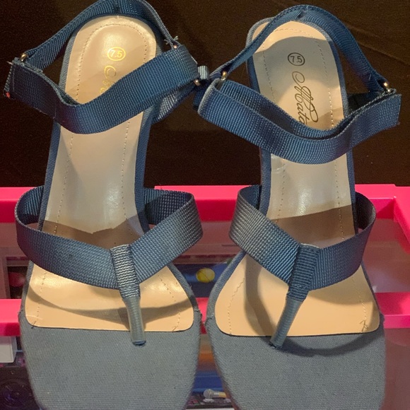 $80 boots /$50 Sandals /$100 LV Hat/$150 Tan Jacket/$125 Blk Jacket/$70 Blk Shaw - Picture 12 of 15